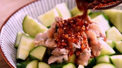 吃瓜吹牛砍菜,揭秘农村生活的趣味瞬间