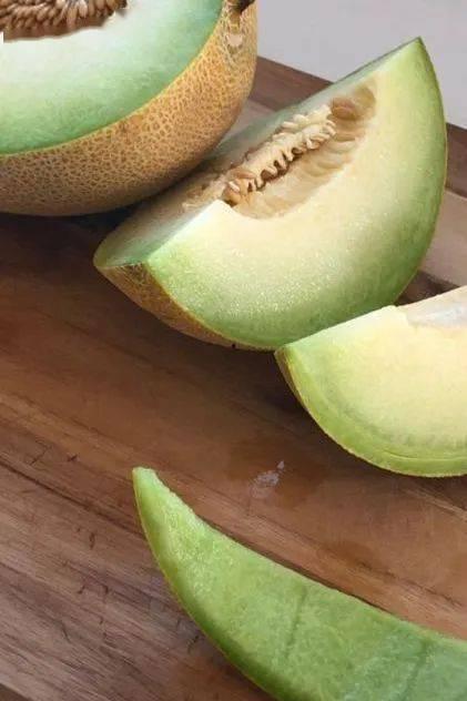 瓜瓜带你吃大瓜,瓜瓜带你探索美食界的“大瓜”世界