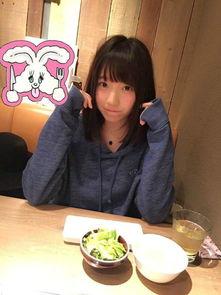 16岁女孩吃瓜,16岁少女的瓜田奇遇记